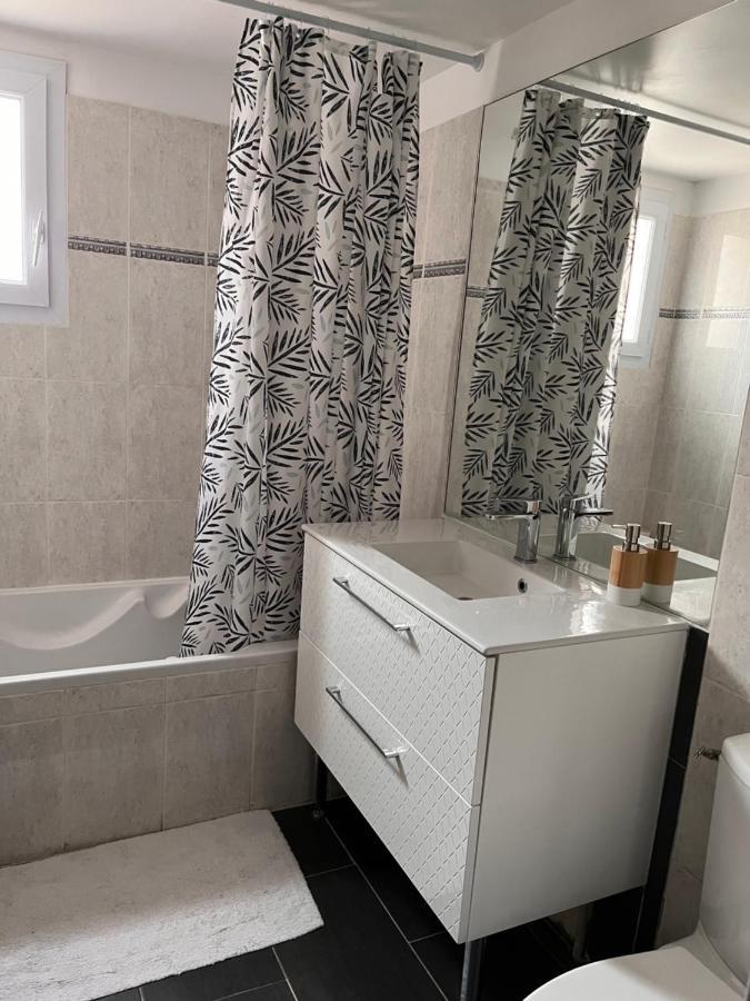ארל Maison De Vacances Dans Residence Avec Piscine מראה חיצוני תמונה